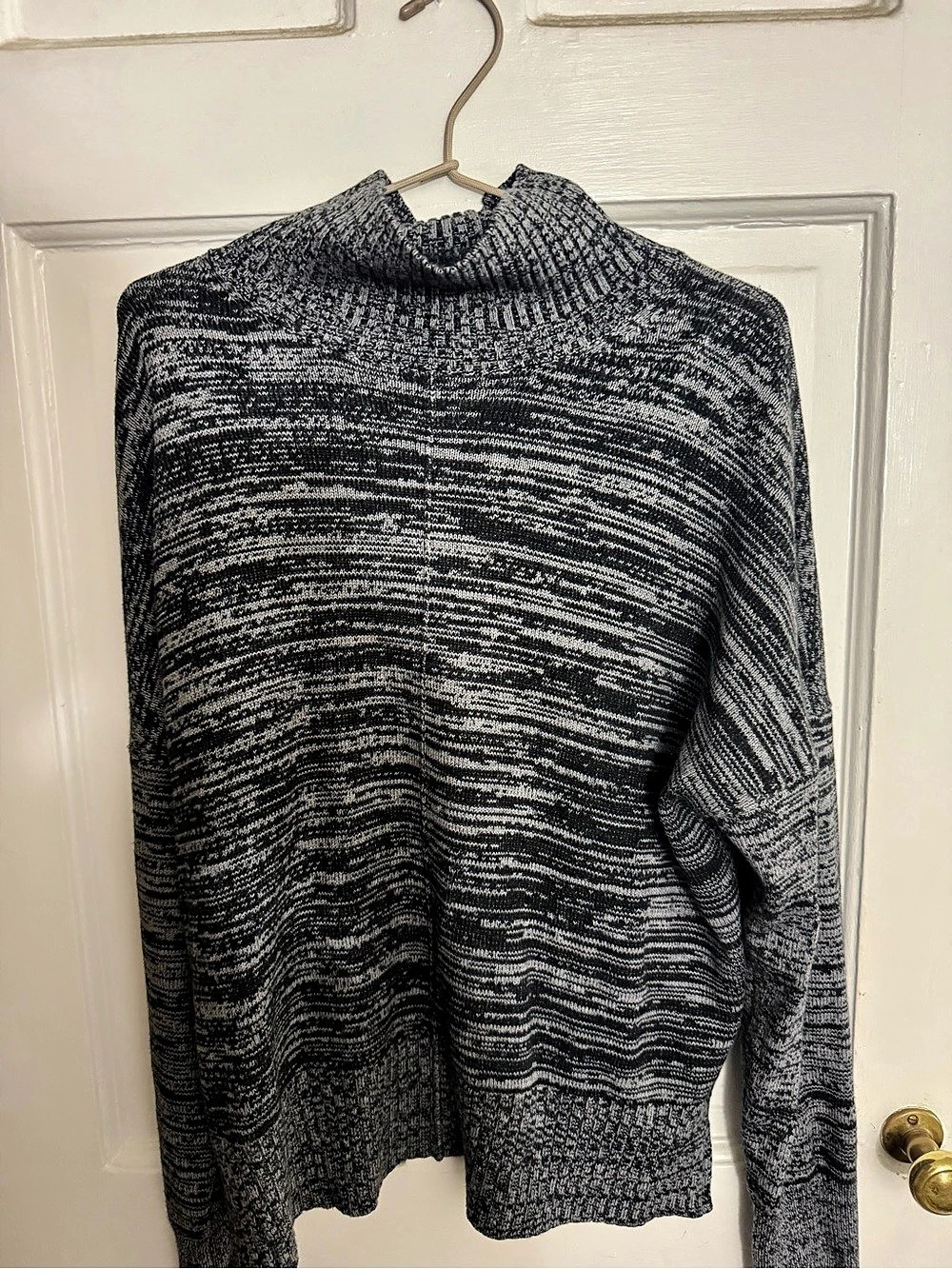 French Connection Abstract Knit Turtleneck in Gray & Black Size Medium